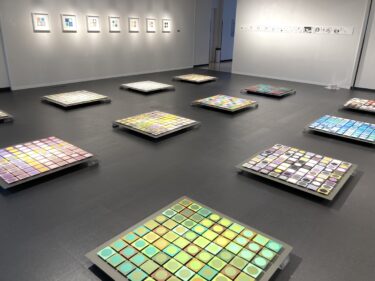 まるさんさんしかく展　展示パーツ制作協力